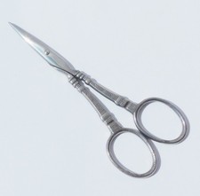 Ciseaux ancien nécessaire