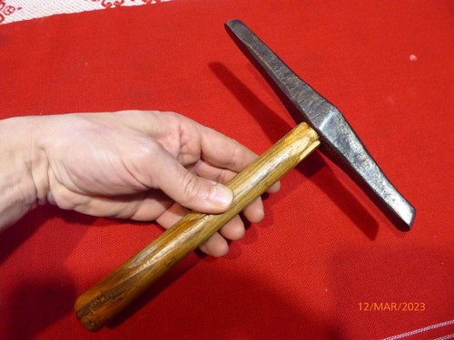 Marteau outil ancien - outil,