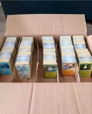 LOT DE 200 CARTES POKEMON
