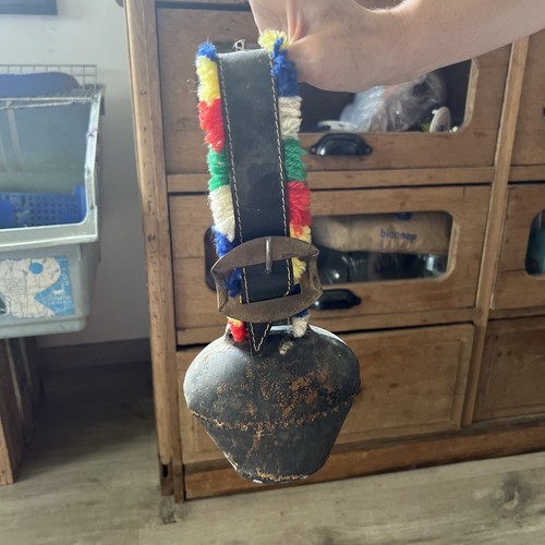 Ancienne cloche vache suisse - ancienne,
