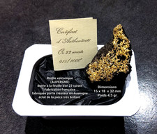 Roche volcanique dorée à la feuille d'or 22 carats fabriquée en Auvergne FRANCE