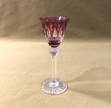 verre à liqueurs en cristal signé SAINT LOUIS doublé ROUGE modèle TOMMY roemer