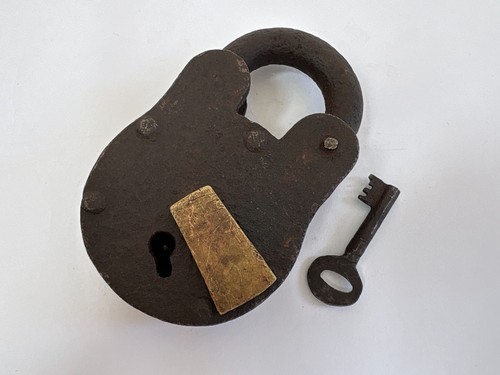 Ancien cadenas fer - ancien,
