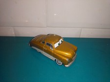 BAC9 voiture en métal Mattel Cars Disney Pixar mildred bylane