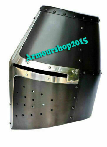 Ancien casque médiéval