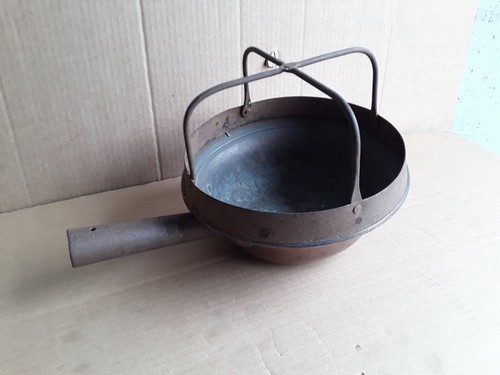 Ancienne bassinoire - ancienne, ou