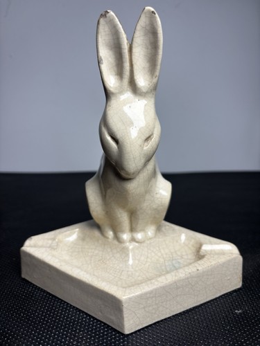 Beauvais cendrier lapin en - g.,