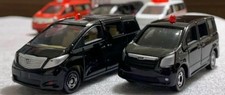 Tomica Minivan Masked Pa Set of 2 Minicar