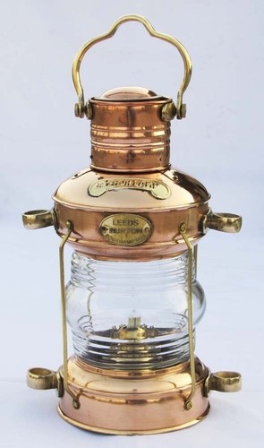 Ancienne lampe pétrole - ancienne,