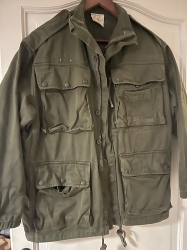 Authentique treillis militaire