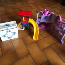 lot 2 maisons et 1 tobogan