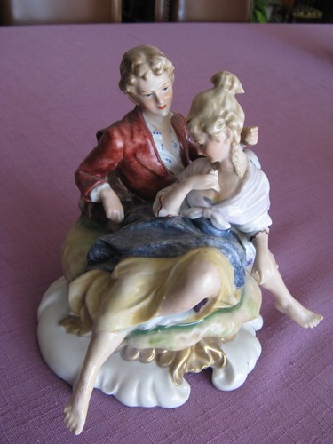 Porcelaine saxe sur le - ,