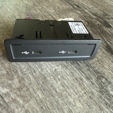MERCEDES DOUBLE USB PORT PANEL