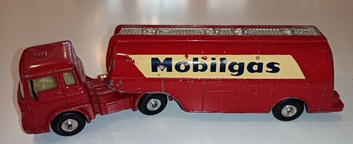 Véhicule miniature camion - véhicule,