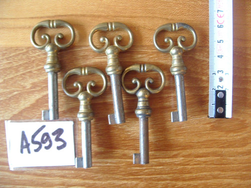 Lot a593 clé clés - clÉs, clefs