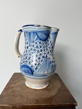 Grand pot à eau en faïence
