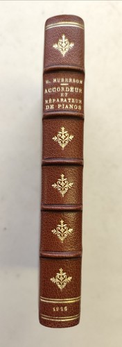 Accordeur réparateur de - réparateur,