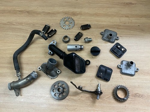 Lot piece moteur yamaha - de,