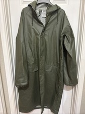 Helly Hansen Dark Green Long Fishing Rain Coat w/ Hood Size L