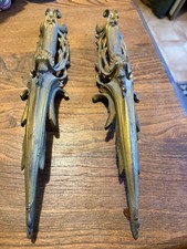 2 Éléments d'ornement  en bronze doré  pour meuble. Louis XV