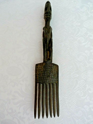 Peigne sculpté bois - sculpté,