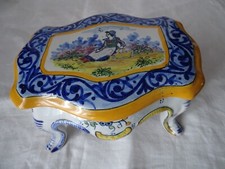 Coffret bonbonnière faïence