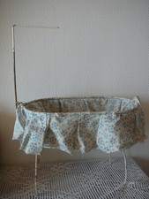 LIT ANCIEN EN FER BASCULANT