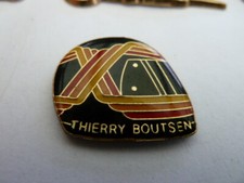  PIN'S  VOITURES  F1  /