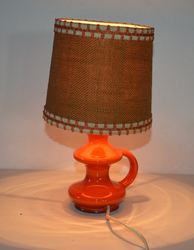 Ancienne lampe poser table - à,
