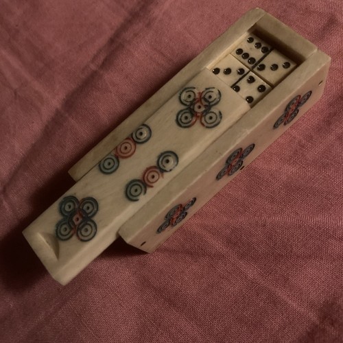 Jeu dominos miniature du - jeu,