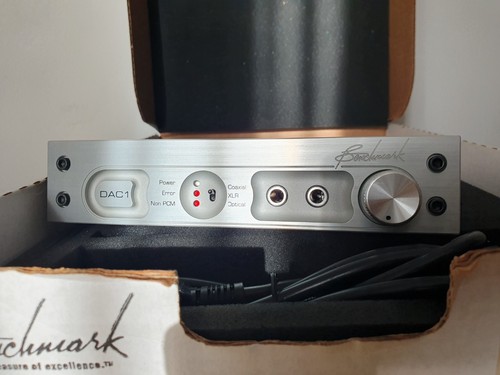 Benchmark dac a reference - 1,