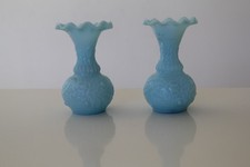 Paire de petits vases en
