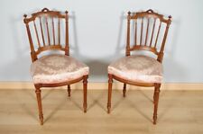 Paire de chaises style Louis XVI