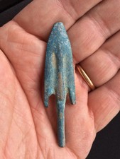 Très belle pointe de flèche