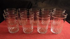 Service de 9 gobelets en cristal de Baccarat modèle Chauny H10 cm