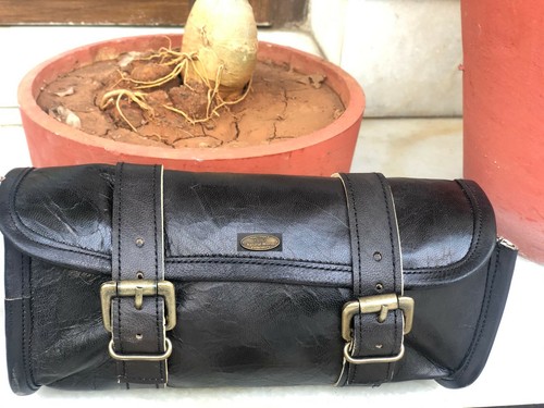 Sacoche cuir b - en,