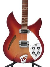 Rickenbacker Modèle 330 FG