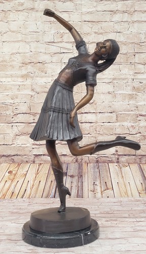 Sculpture figurine bronze - sculpture,
