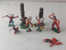 Lot de soldats indiens, en