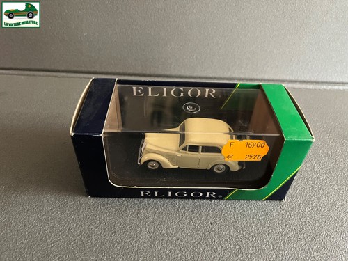 Voiture miniature renault - voiture,