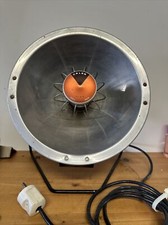 ancien chauffage calor parabole radiateur vintage transformable Déco Chalet Loft