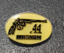 Pin armurerie stand tir - pin’s,