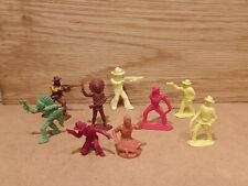  Plastic Indian Cowboy Soldiers 