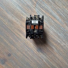 Contacteur Telemecanique 220-240V