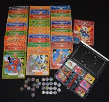 LOT 30 revues JACKIE CHAN Boite Cartes Médaillons Talismans à collectionner 2004