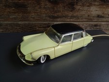 Gégé - Citroën DS téléguidée