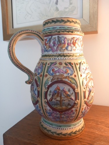 Pichet porcelaine signature - ,