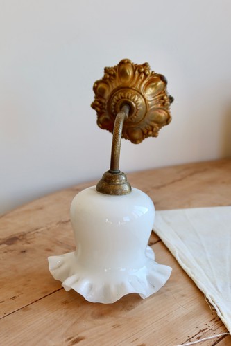 Applique murale vintage tulipe