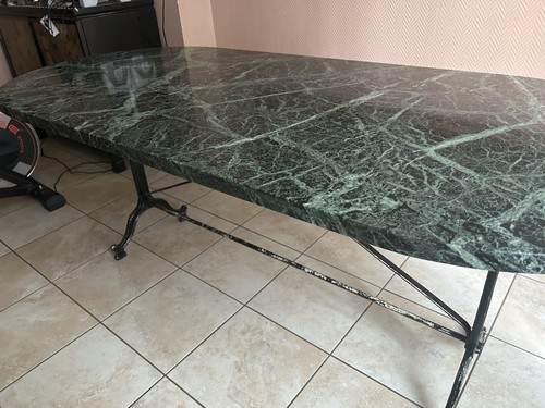 Table marbre vert - en,
