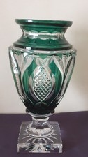 Val Saint Lambert, very nice crystal vase cut overlay on green background